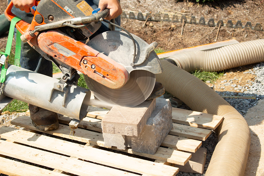 silica dust wall saw cutting